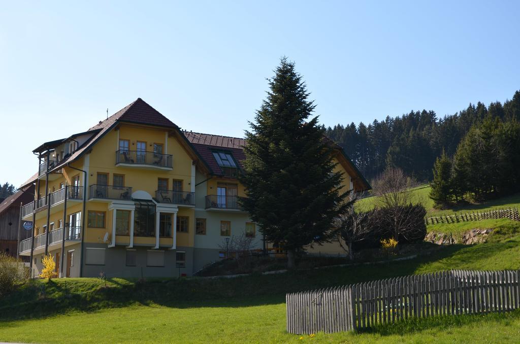 Wildwiesenhof Miesenbach  Exterior photo